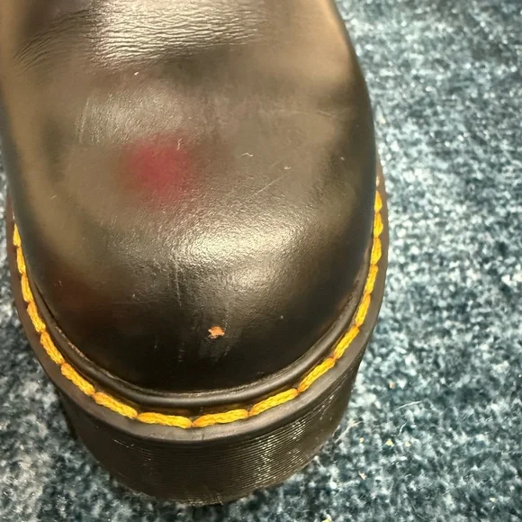 Leona Doc Martens size 8 Women's Boots - Picture 5 of 7